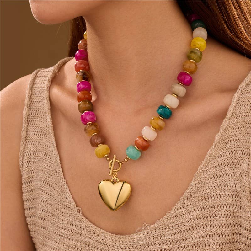 HEART CHARM TOGGLE NECKLACE